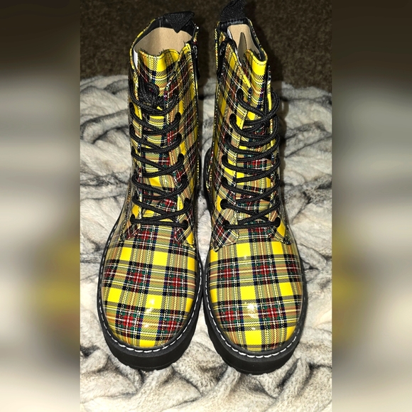TORRID x Betsey Johnson sz 11.5 Combat Bootie - Picture 1 of 12